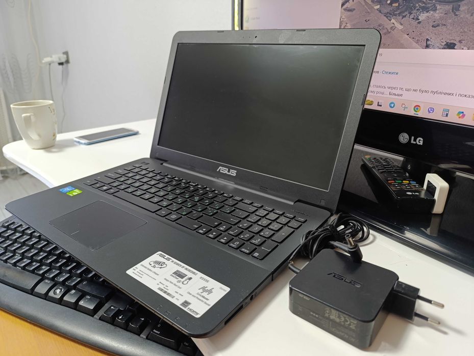 Ноутбук asus x555s