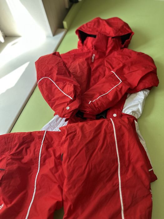Комбінезон 146-158 см для катання на лижах, відпочинку у зимку
