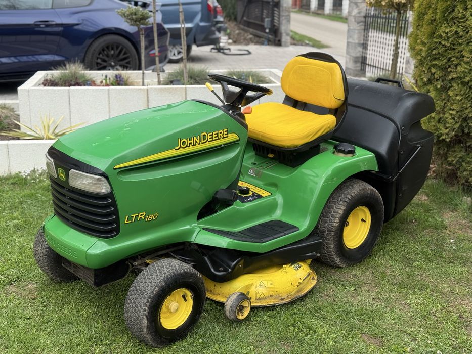 Traktorek kosiarka John Deere LTR 180 Silnik Kawasaki 18 Km Dwa cylindry z Pompą oleju Duży kosz Automat