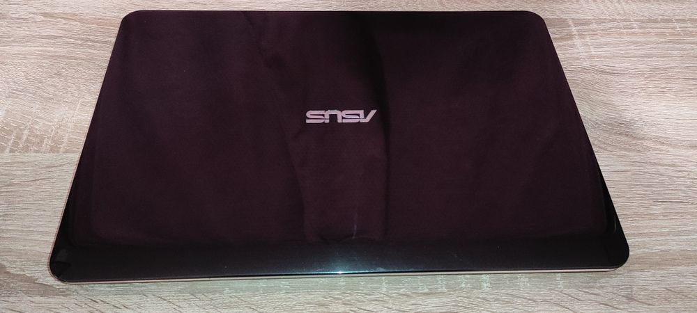 Ноутбук Asus x555l