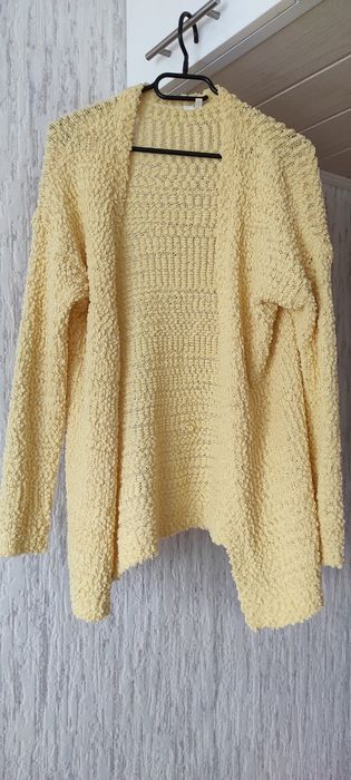 Sweter damski bez zapięcia