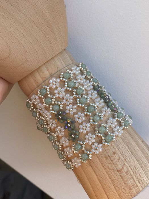 srebrna bransoletka z kryształkami