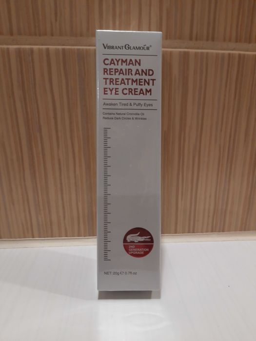 Krem pod oczy z olejkiem.