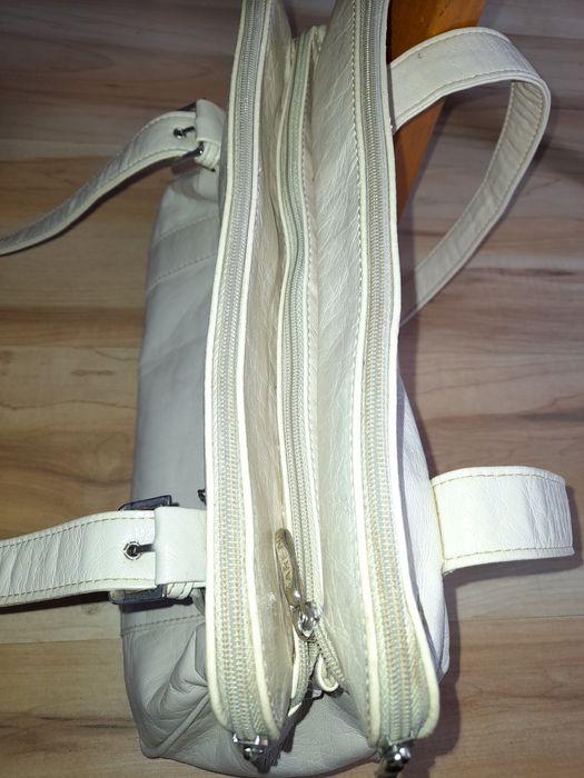 Torebka beżowa stan bdb