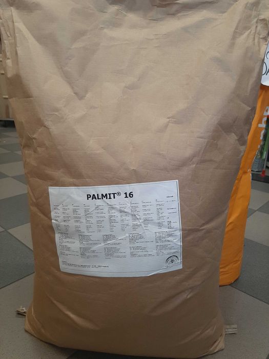 Tłuszcz chroniony sypki 99% PALMIT 16 dla krów energia 38MJ