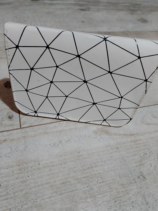 Torebka mała na łańcuszku