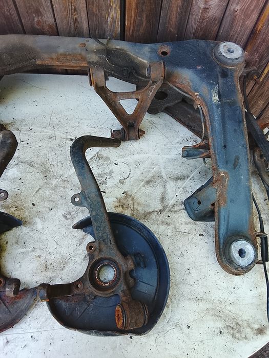 Zawieszenie tylne kompletne Audi 80B4/A4B5  Quattro