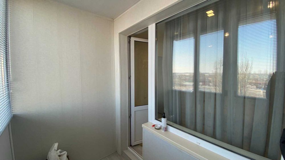 Продається 3-кімнатна квартира з  ремонтом, район залізничного вокзалу