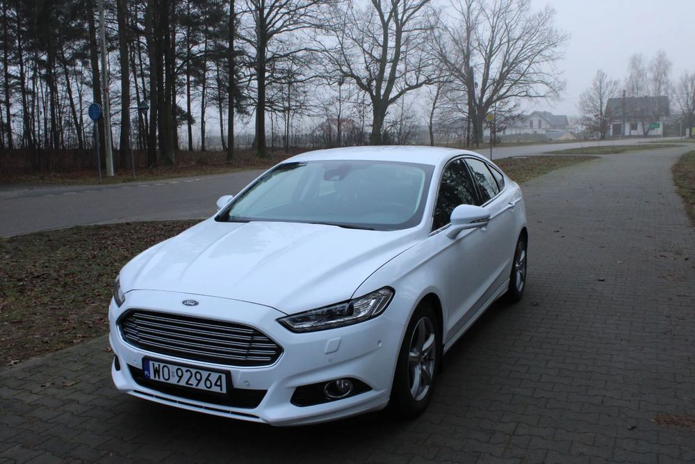 Ford Mondeo Stan idealny ! Super wyposażenie! Niski przebieg. Po dużym serwisie.