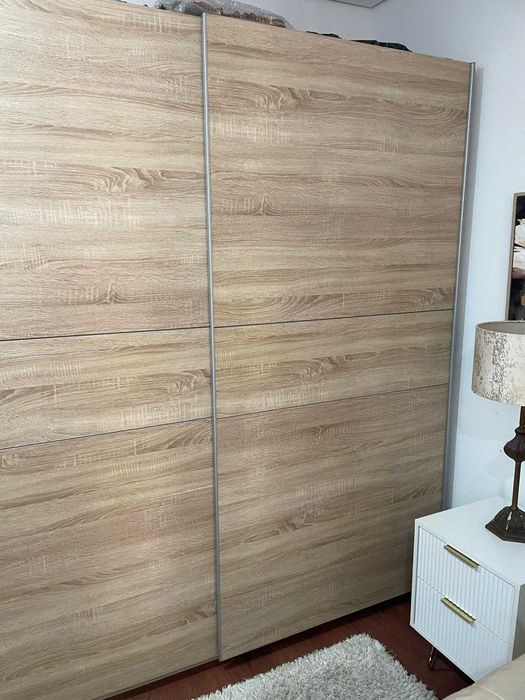 2 Roupeiros de quarto