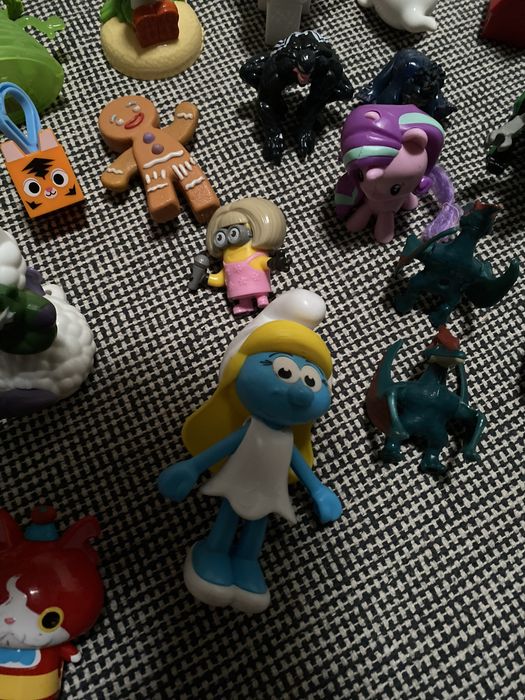 Toy and Figure Lot64740045176706123