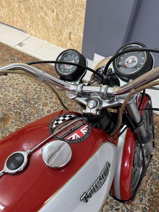 Bonneville T120R