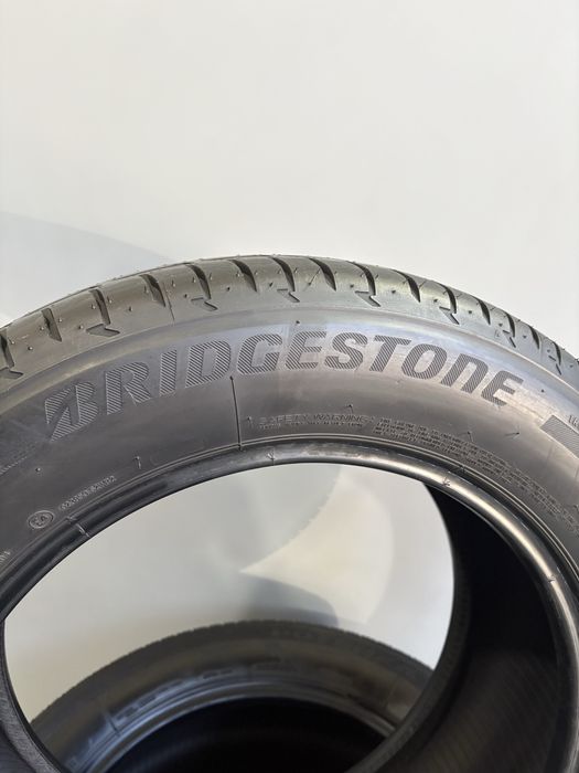 235/55 R17 103W шини Bridgestone Potenza S001