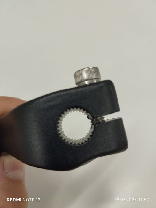 Лапка КПП для мотоциклів