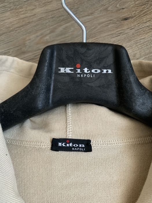 Мужская кофта на замке kiton