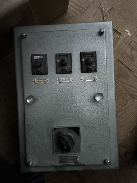 Quadro elétrico antigo Horácio Antunes