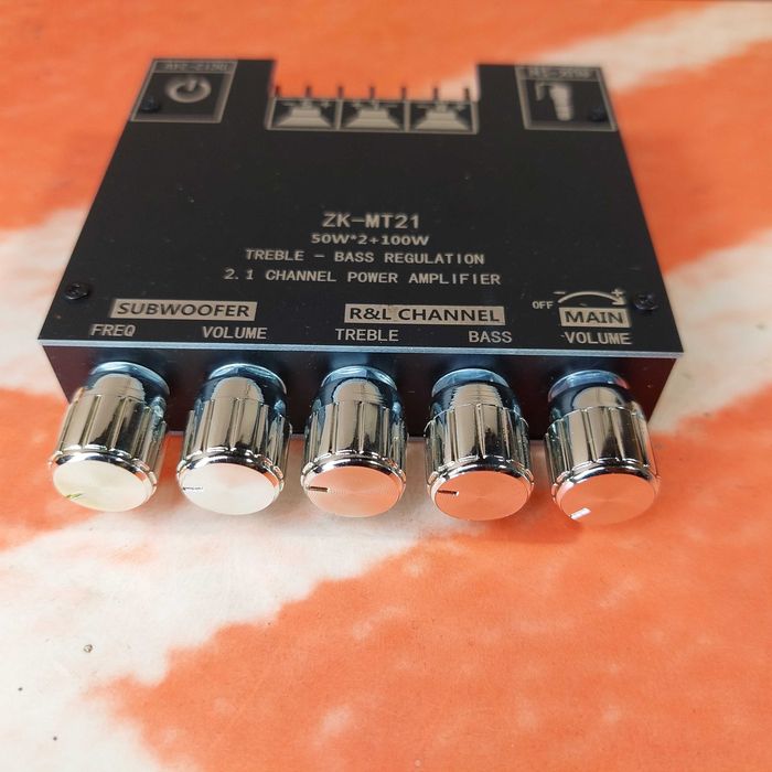 Супер усилитель звука 2 × 50 Вт + 1 × 100 Вт сабвуфер - 2.1-канальный