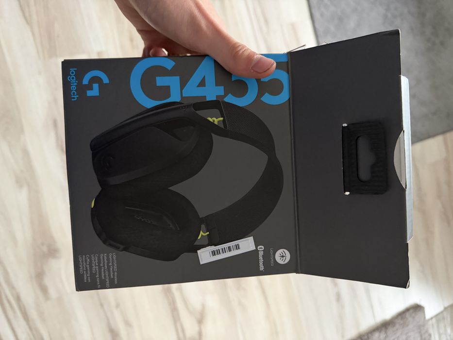 Sluchawki logitech G435