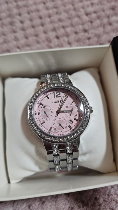 Годинник GUESS жіночий, новий