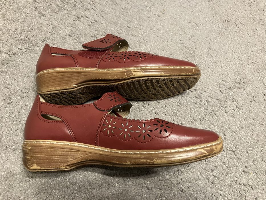 Buty EASY STREET BOCHUM damskie czerwone rozm.36