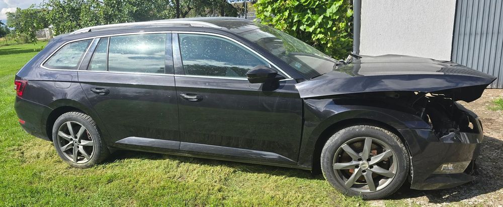 Skoda Superb Superb 2.0 TSI 280km uszkodzony
