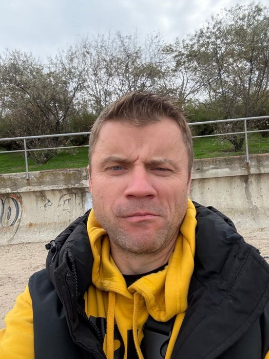 Чоловік на час (майстер по ремонту).