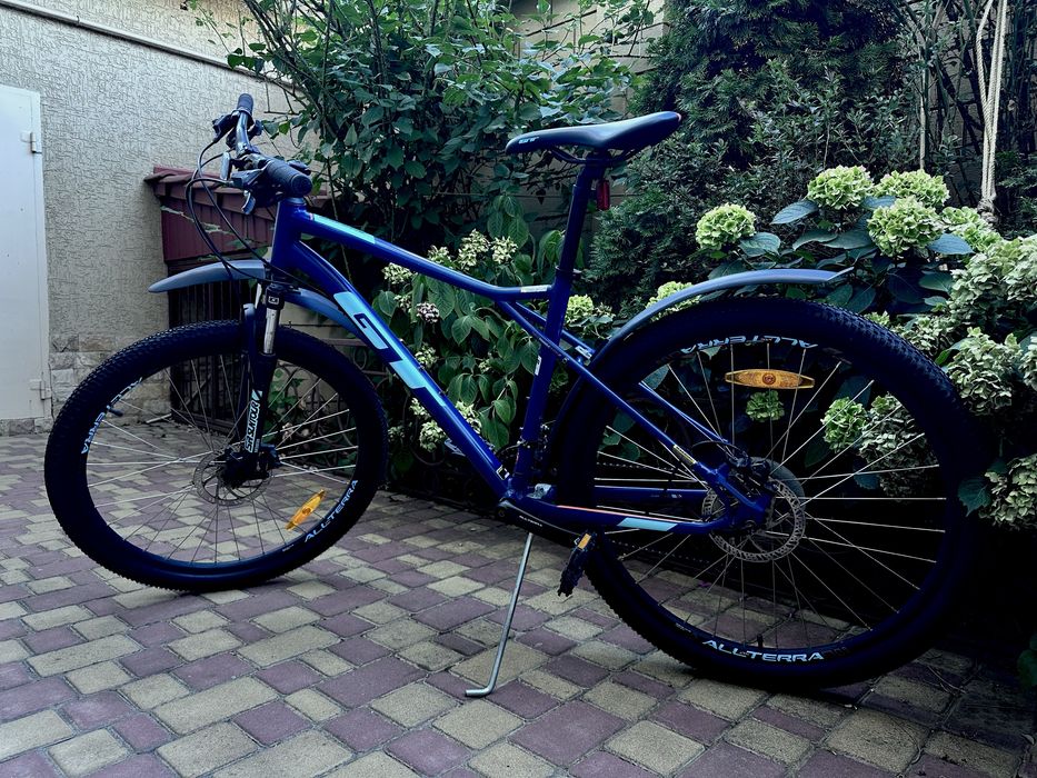 Велосипед GT Aggressor Sport