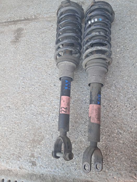 Amortyzatory przednie mercedes w311 avantgarde