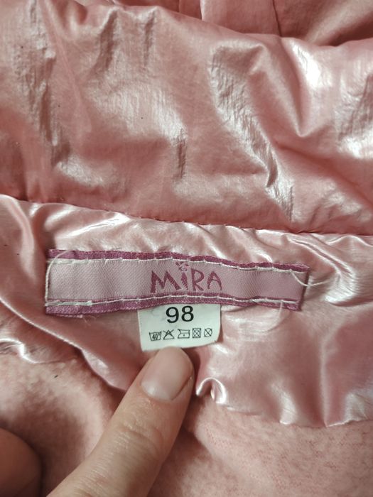 Демісезона куртка, 350 грн курточка на дівчинку 98р.