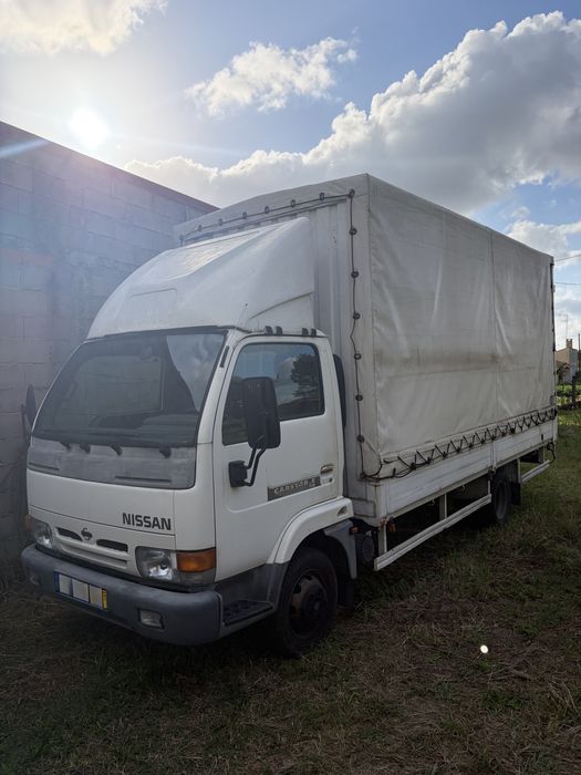 Nissan Cabstar 3.0 TD Caixa Aberta com Lona – 1999