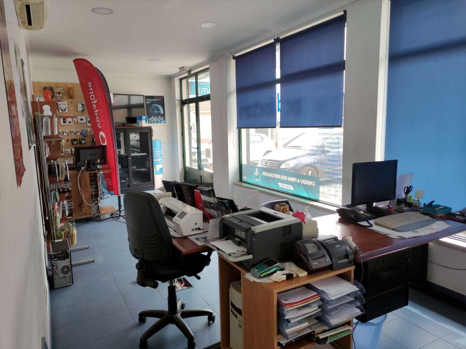 Recheio de Loja de Informática (Ferramentas, stock e tudo o resto)