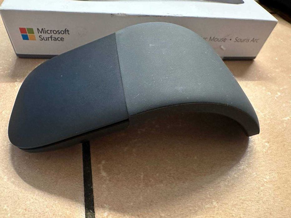 Myszka bezprzewodowa Microsoft Arc optyczna 1791 czarna