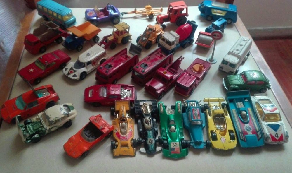 Lote carros Corgi, Matchbox, Majorette, Polystil (anos 60/80)