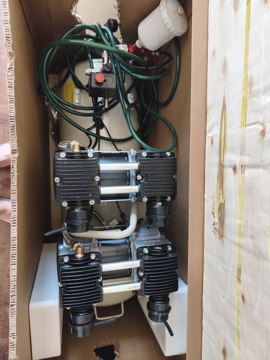 Compressor 100L Sem óleo
