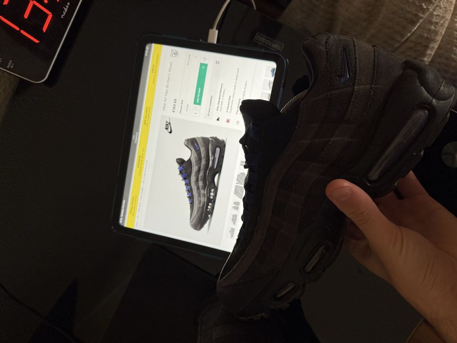 Air max 95 ( preta e azul )