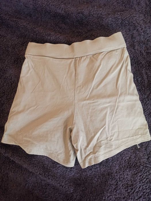 Шорти жіночі в розмірі s-m