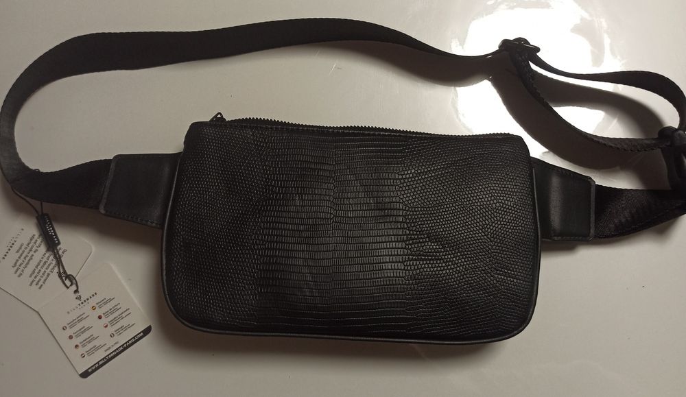 Чоловіча шкіряна бананка