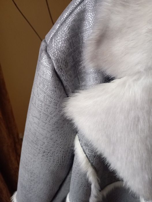 Нова жіноча шубка Dennis Basso