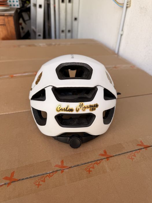 Capacete ciclismo Van Risel