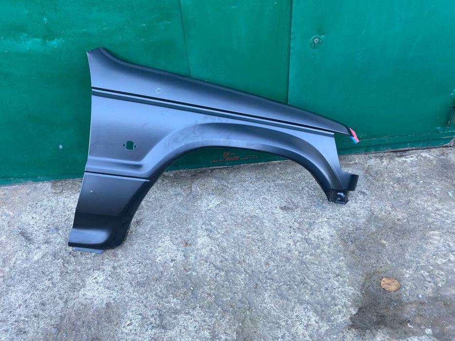 Крило Pajero 1 92-