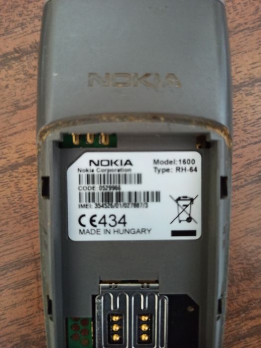 Telemóvel Nokia 1600