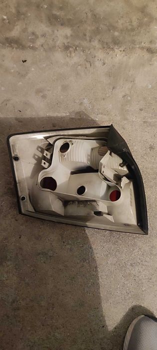 Farolim direito Audi A4 (8E2,B6)