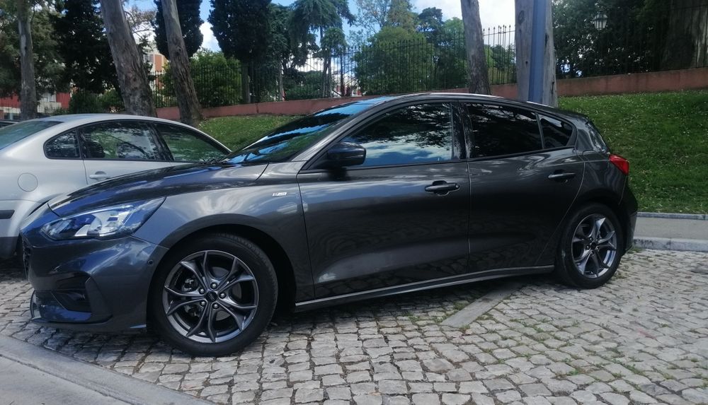 Ford Focus 1.0  St-line      Nacional