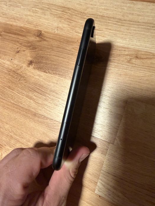 iPhone XR 64 gb.