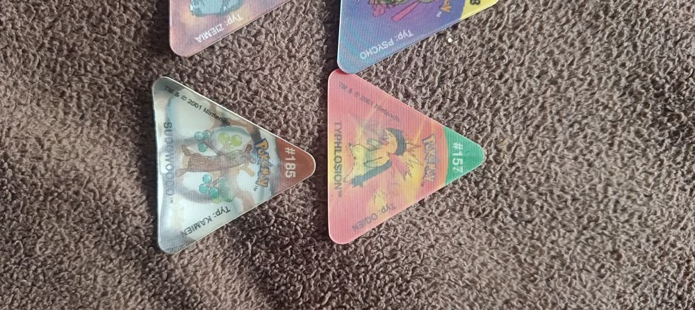 Pokemon 10/10 trio tazo komplet