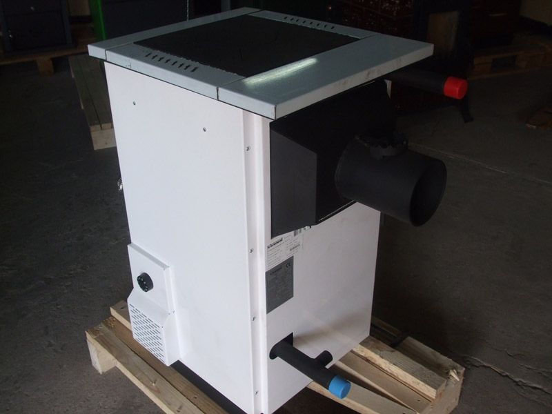 Piec kuchenny Termomont Temy ES-10 z funkcją C.O. 10 KW.