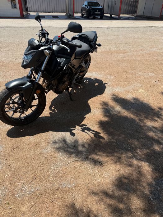Honda CB 500 F |