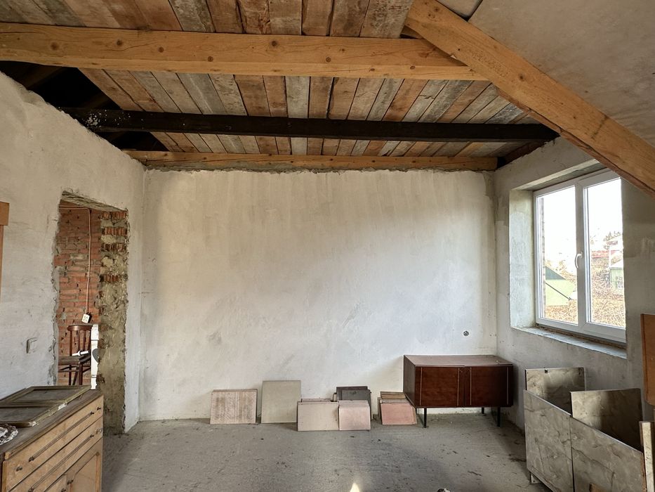 Продаж окремостоячого будинку в Оброшине