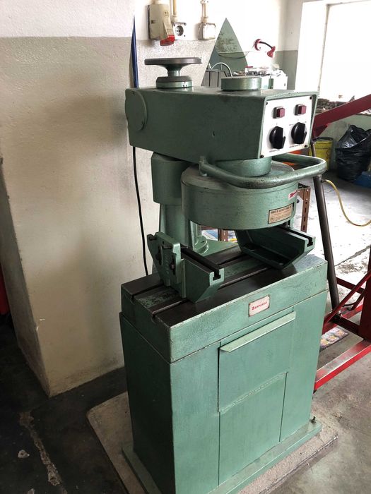 rectificadora de esmeril e pastilhas