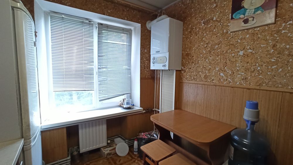 Продам 2к. квартиру в центре с газовым автономным отоплением.